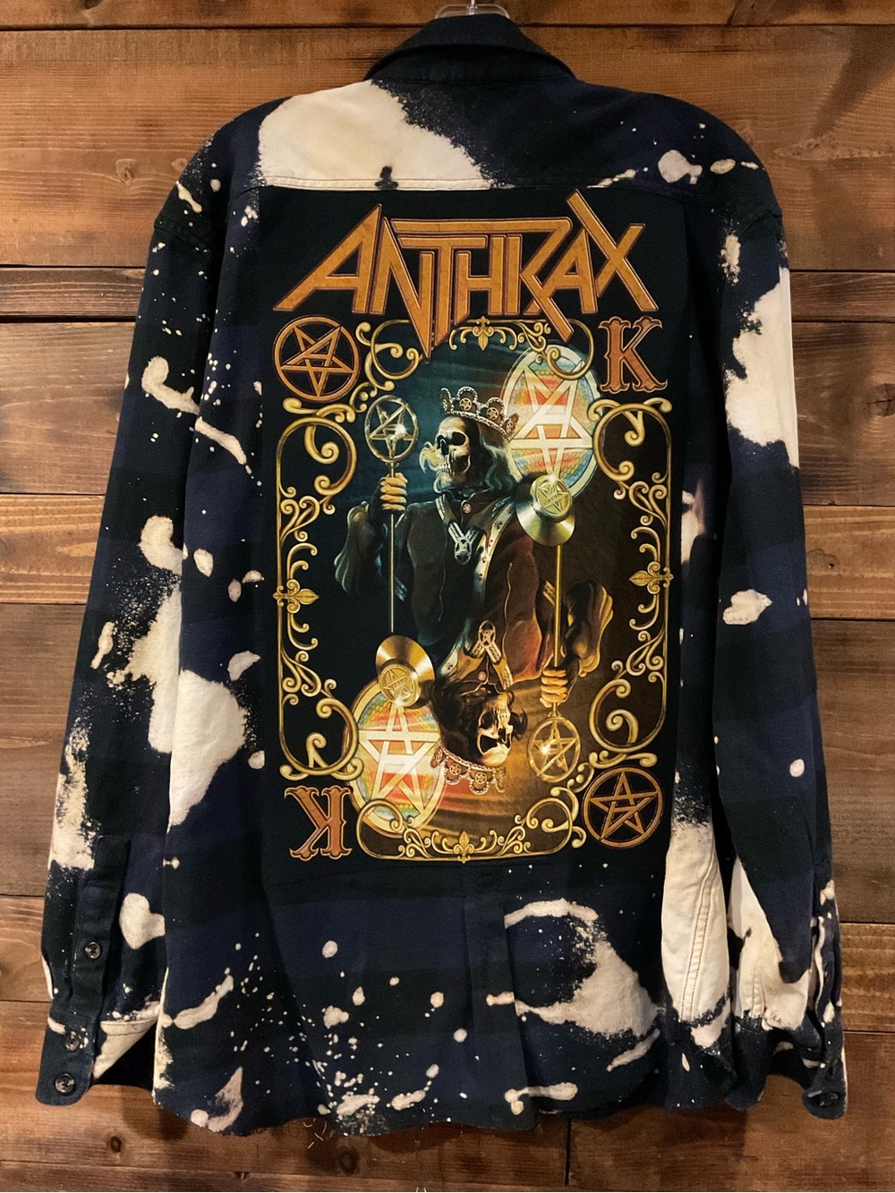 Custom ANTHRAX Distressed Plaid Flannel Shirt Rare
MENS size XLARGE Concert Look